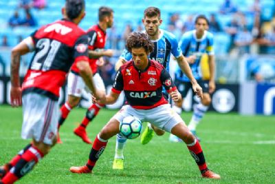 Cruzeiro pe invencibilidade em jogo na estreia no Brasileiro contra Flamengo